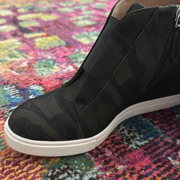 Like New Camo Heeled Sneakers - Picture 2 of 4